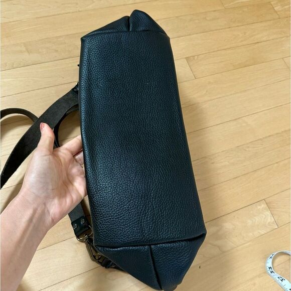 Calma 11600 Leather Goods Made in Spain Convertible Shoulder Bag Black Pebble - Picture 16 of 16